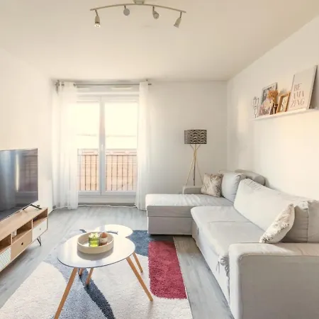 14-le T2 De Shirley Apartment *