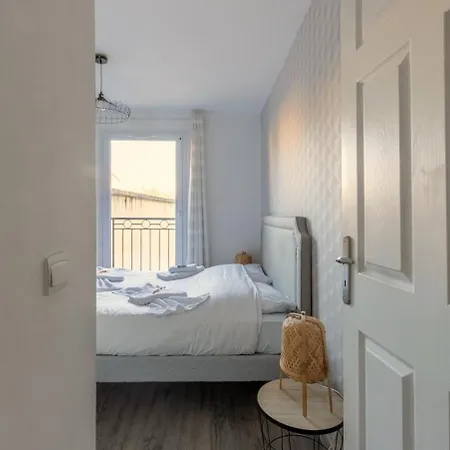 14-le T2 De Shirley Apartment *